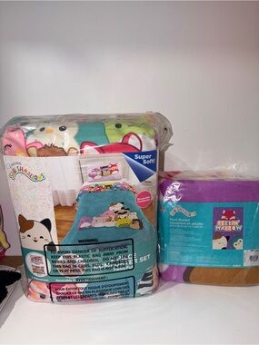 Squishmallows Kids Plush Bedding Set Comforter plus Throw blanket